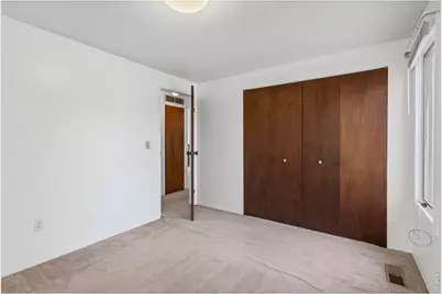 512 Locust Grove Dr, Fort Collins, CO 80521 - Photo 6