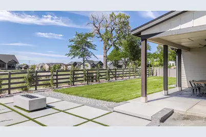 1215 Art Dr, Berthoud, CO 80513 - Photo 10