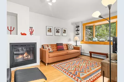 1810 Moss Rock Dr, Estes Park, CO 80517 - Photo 4