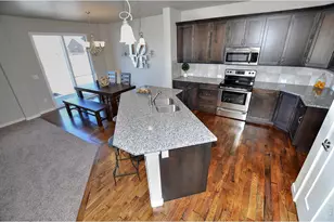 1188 Crown Sparrow St, Johnstown, CO 80534 - Photo 2