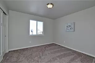 1039 Crown Sparrow St, Johnstown, CO 80534 - Photo 14