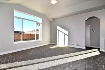 1196 Crown Sparrow St, Johnstown, CO 80534 - Photo 2