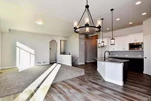 1196 Crown Sparrow St, Johnstown, CO 80534 - Photo 14