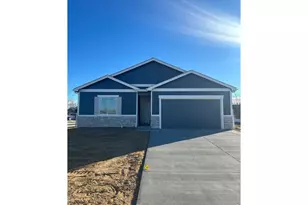 1196 Crown Sparrow St, Johnstown, CO 80534 - Photo 2