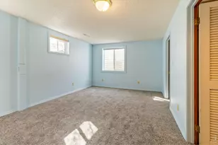 811 S Van Buren Ave, Loveland, CO 80537 - Photo 16