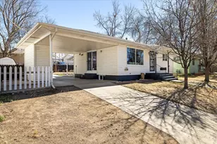 406 Sunnyside Ln, Longmont, CO 80504 - Photo 2