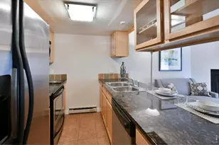 2253 Spruce St, Boulder, CO 80302 - Photo 6