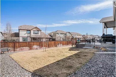 2069 Covered Bridge Pkwy, Windsor, CO 80550 - Photo 34