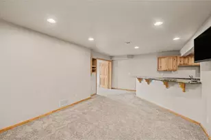 2048 Fairway Ln, Greeley, CO 80634 - Photo 22
