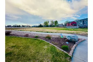 2105 Kiersi Ct, Johnstown, CO 80534 - Photo 4