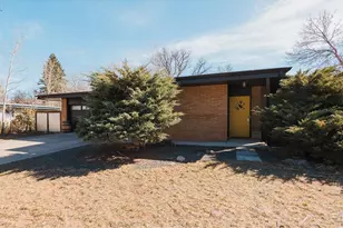 829 Juniper Ln, Fort Collins, CO 80526 - Photo 4