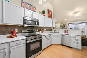 5151 W 29th St, Greeley, CO 80634 - Photo 10