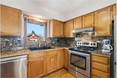 4312 W 14th St Dr, Greeley, CO 80634 - Photo 8