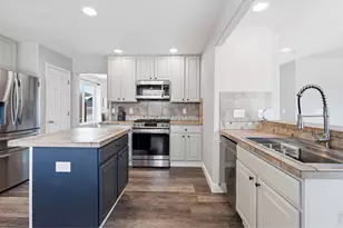 5204 Clover Basin Dr, Longmont, CO 80503 - Photo 10