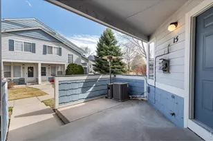 1419 Red Mountain Dr, Longmont, CO 80504 - Photo 2