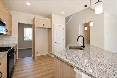 1197 Crown Sparrow St, Johnstown, CO 80534 - Photo 12