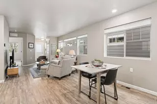 1216 Hummingbird Cir, Longmont, CO 80501 - Photo 8