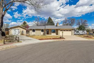 1727 Kennedy Ave, Loveland, CO 80538 - Photo 1