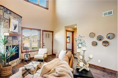 1616 Continental Peaks Cir, Estes Park, CO 80517 - Photo 6