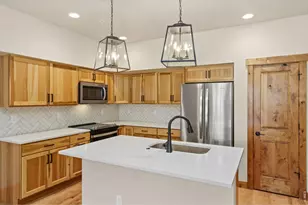 1720 Continental Peaks Cir, Estes Park, CO 80517 - Photo 4