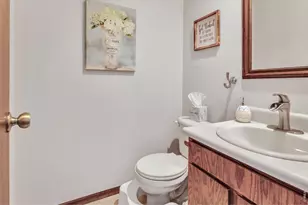 1912 Lydia Dr, Lafayette, CO 80026 - Photo 10