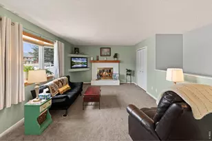 2201 Mountair Ln, Greeley, CO 80634 - Photo 6
