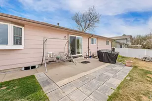 2201 Mountair Ln, Greeley, CO 80634 - Photo 4
