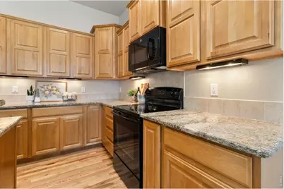 1020 Nightingale Dr, Fort Collins, CO 80525 - Photo 8