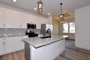 1156 Crown Sparrow St, Johnstown, CO 80534 - Photo 4