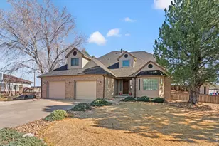 5 Cambridge Ct, Brush, CO 80723 - Photo 2