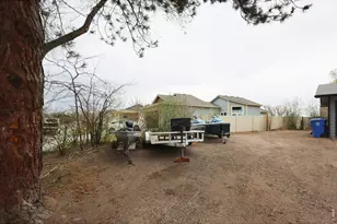 507 W 11th St, Loveland, CO 80537 - Photo 32
