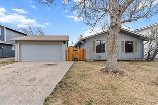 1912 Cheshire St, Fort Collins, CO 80526 - Photo 2