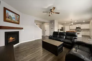 1937 Raindrop Dr, Windsor, CO 80550 - Photo 10