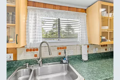 2242 Eagle Cliff Rd, Estes Park, CO 80517 - Photo 10