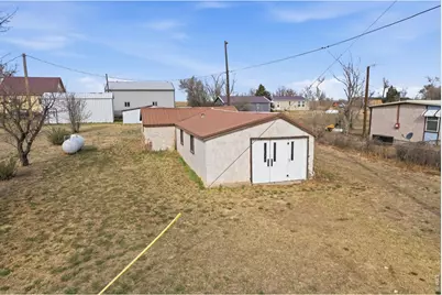 22771 Fisher St, Snyder, CO 80750 - Photo 8