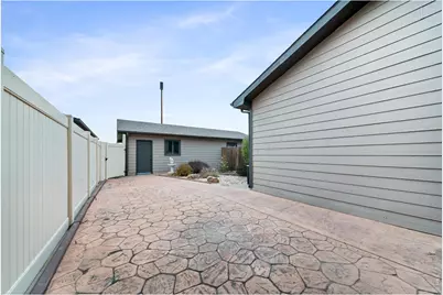 813 E 8th Ave, Fort Morgan, CO 80701 - Photo 30