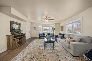 615 E 10th St, Loveland, CO 80537 - Photo 6