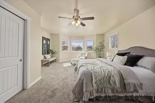 615 E 10th St, Loveland, CO 80537 - Photo 16