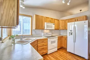 432 Cardinal Ave, Loveland, CO 80537 - Photo 8