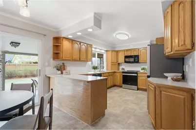 1819 Manchester Dr, Fort Collins, CO 80526 - Photo 6