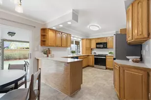 1819 Manchester Dr, Fort Collins, CO 80526 - Photo 6