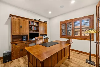 261 N Cove Dr, Loveland, CO 80537 - Photo 14