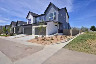 725 Kubat Ln, Longmont, CO 80503 - Photo 2