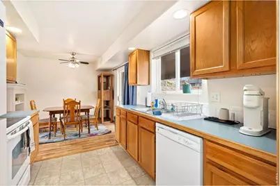 2052 Glenmoor Dr, Fort Collins, CO 80521 - Photo 6