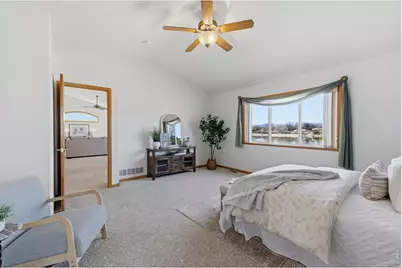 3075 Challenger Point Dr, Loveland, CO 80538 - Photo 24