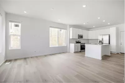 3554 Quincy Bay Pl, Loveland, CO 80538 - Photo 8