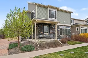 26288 E Maple Dr, Aurora, CO 80018 - Photo 2