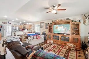 4318 Mariposa Ln, Evans, CO 80620 - Photo 6