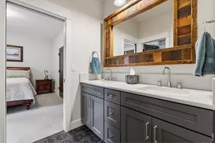 200 Cherokee Ct, Estes Park, CO 80517 - Photo 30