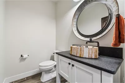 200 Cherokee Ct, Estes Park, CO 80517 - Photo 32